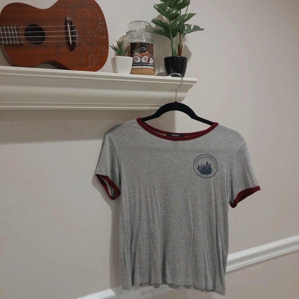 Grey crop tee